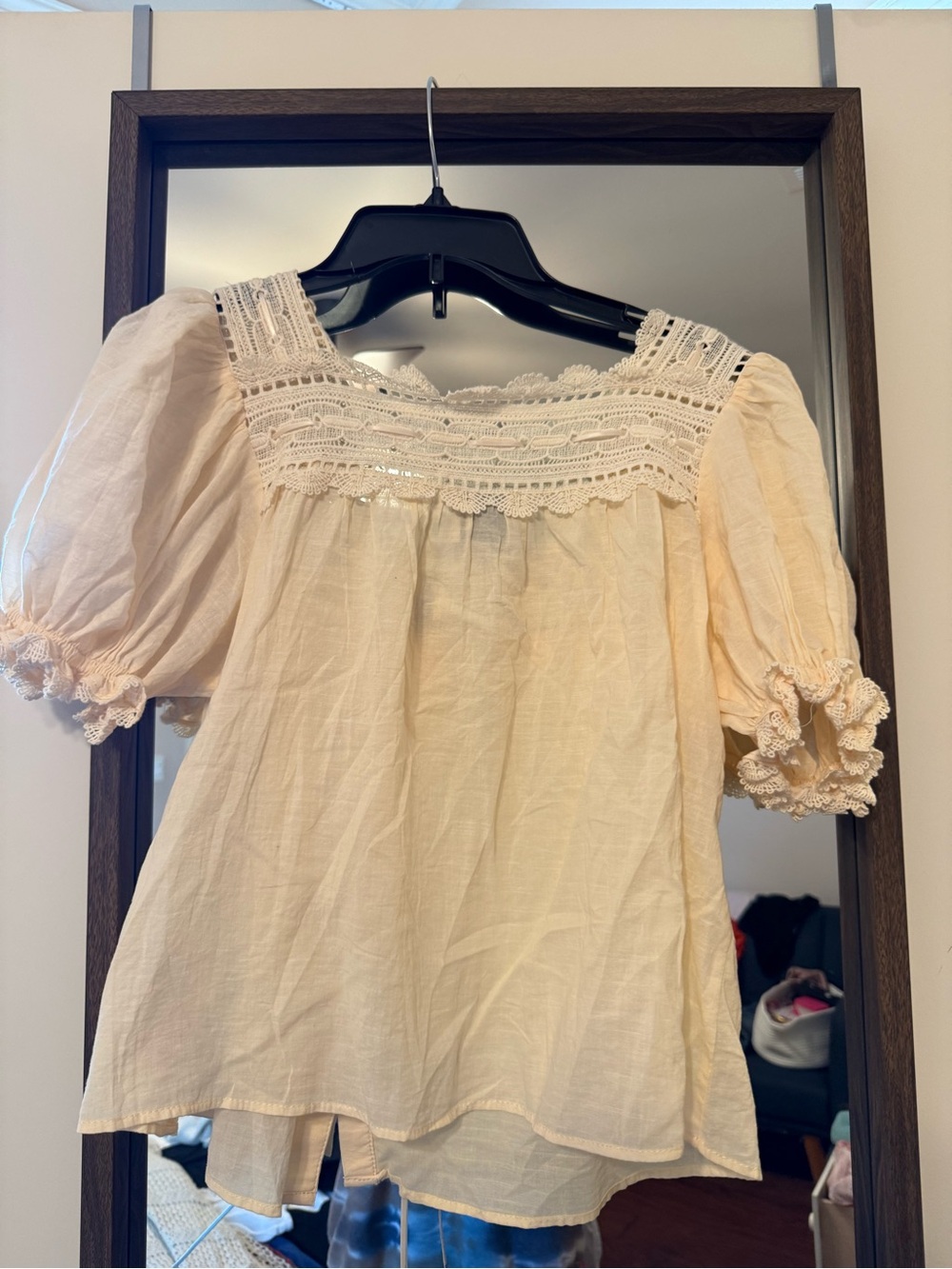 Cream Lace-Trim Puff Sleeve Top - Picture 2 of 2